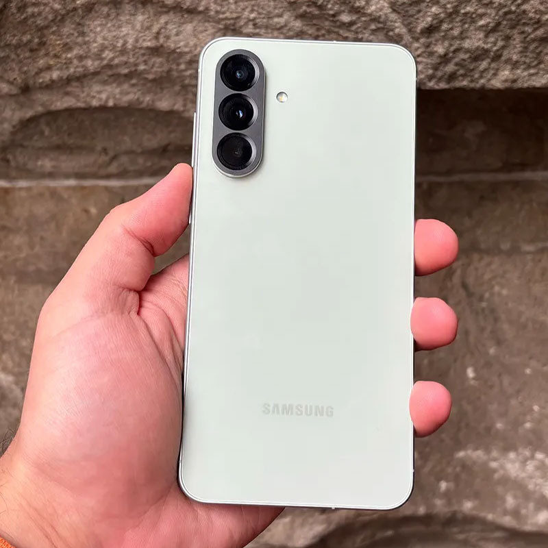 گوشی موبایل سامسونگ مدل Galaxy A56 دو سیم کارت ظرفیت 256 گیگابایت و رم 8 گیگابایت – ویتنام